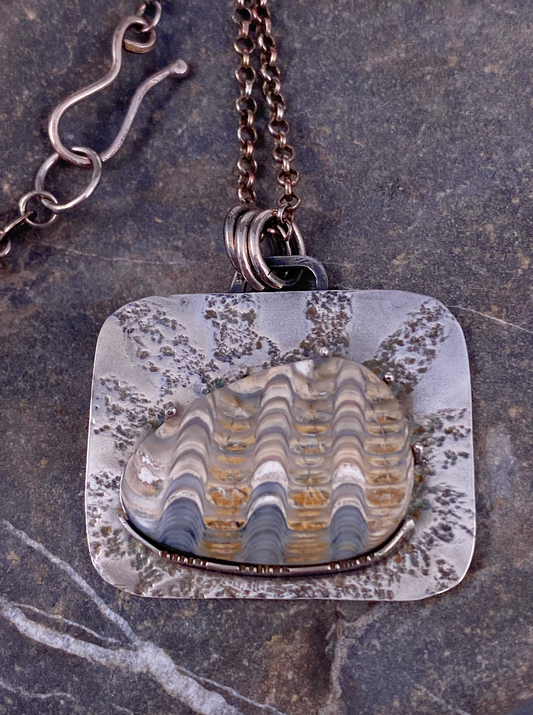 Ancient Shell Anadara Stone Sunrise Pendant Necklace